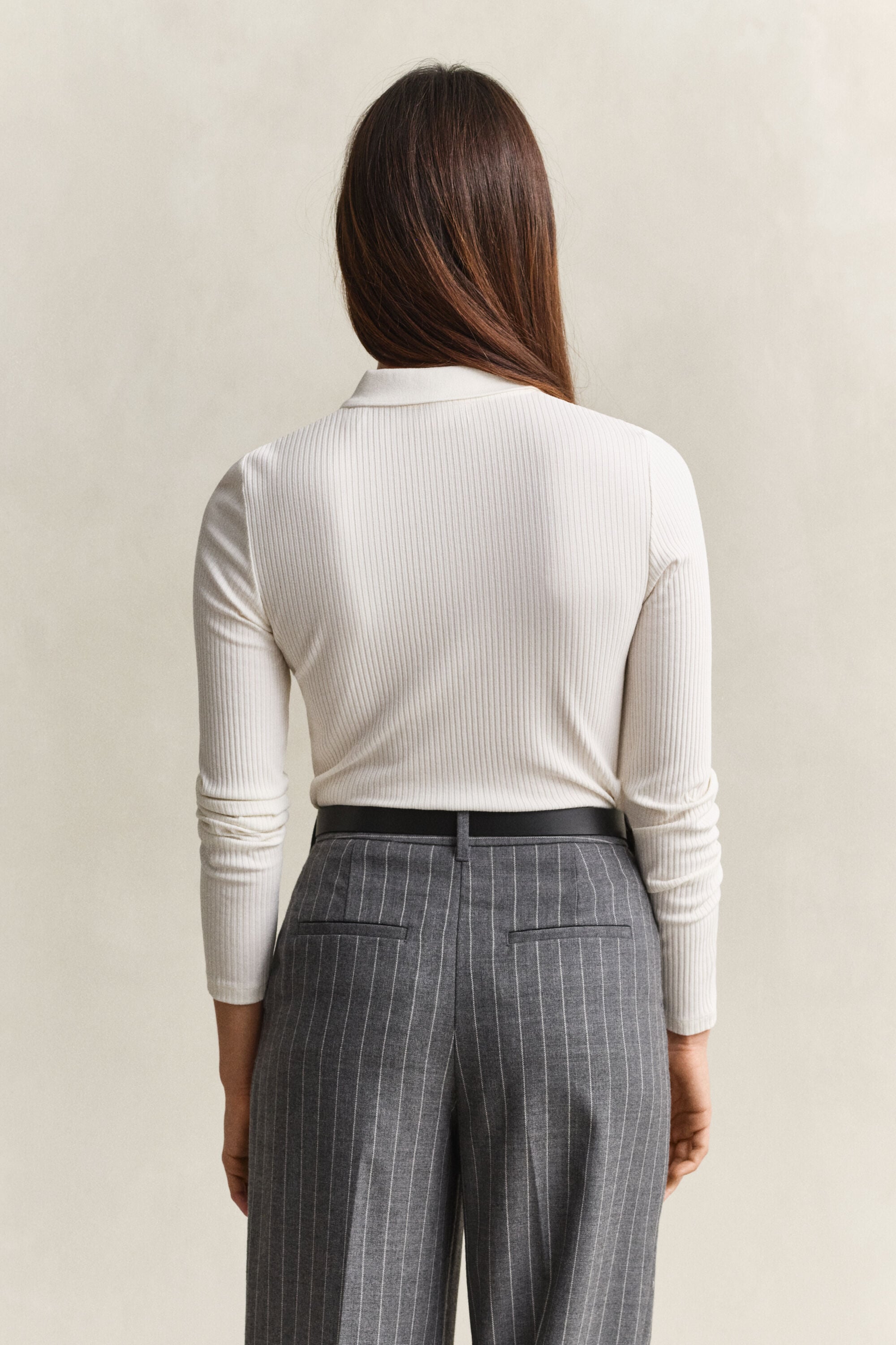Slim fit ribbstickad pikétröja