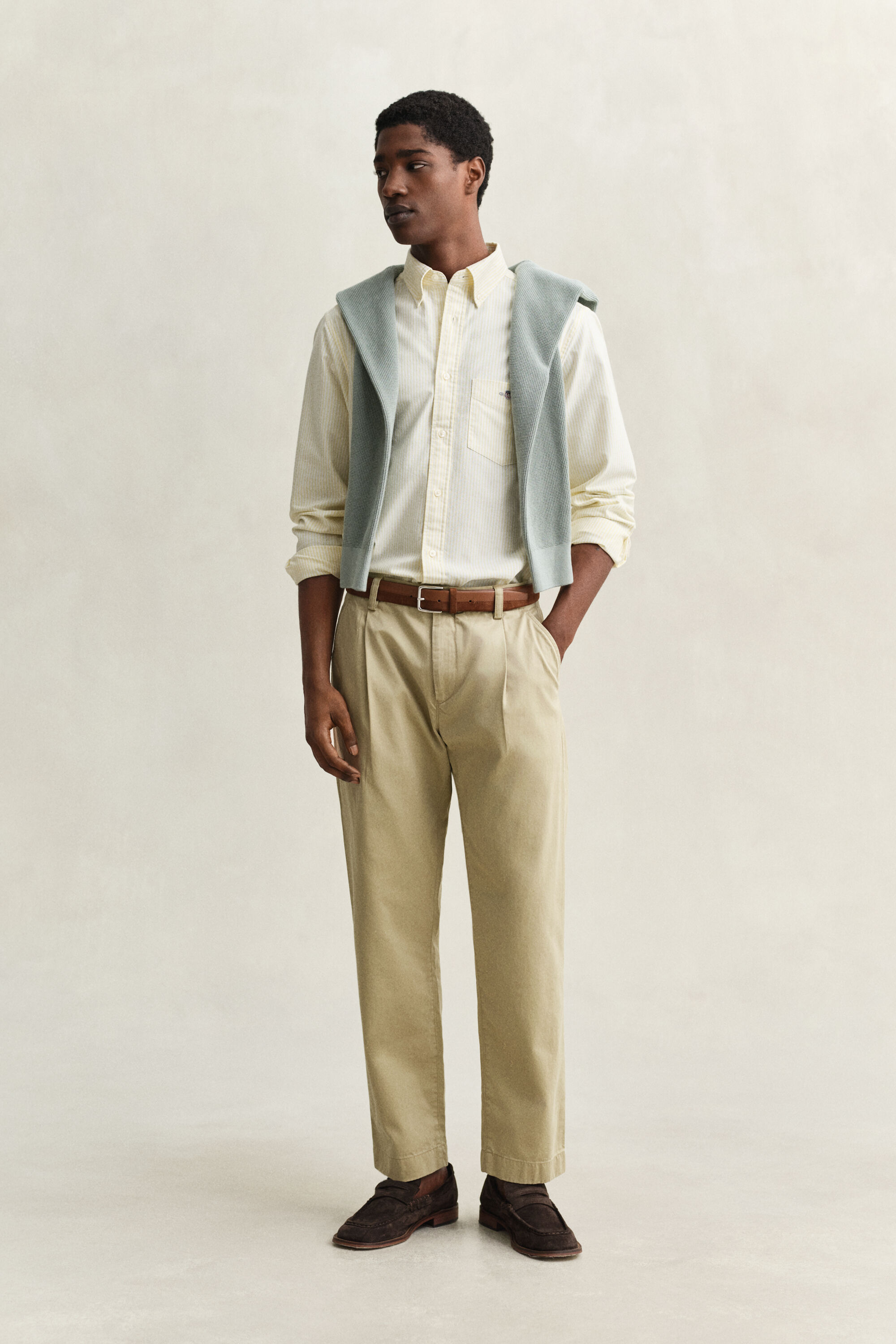 Klassisk oxfordskjorta med mellanbreda ränder