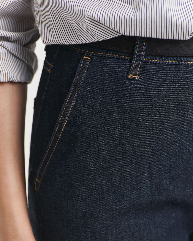 Vida utsvängda skräddarsydda jeans