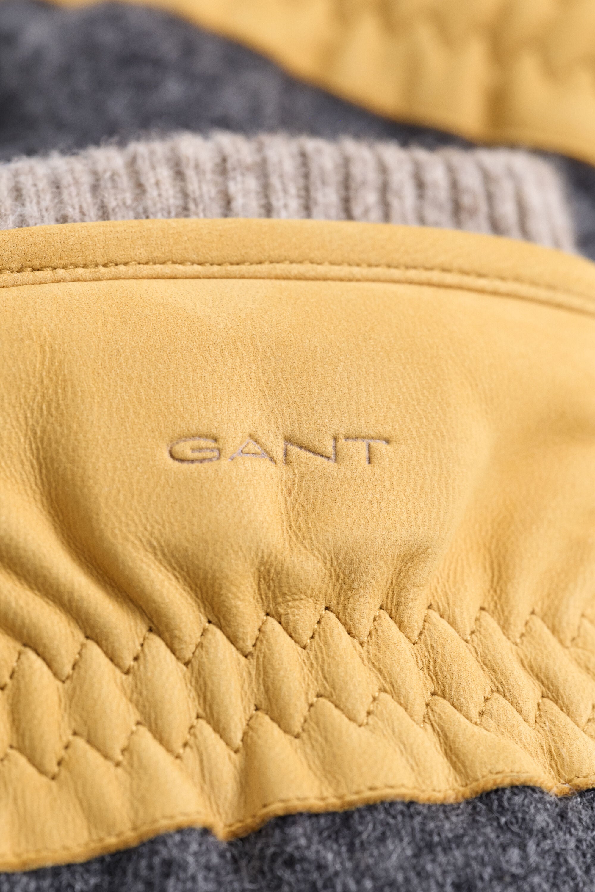 Handskar i nubuck