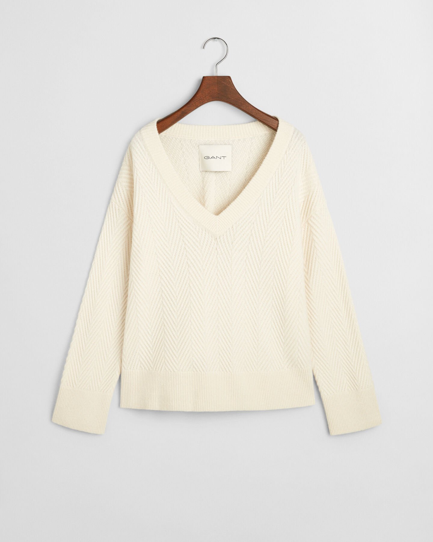 V-ringad tr&ouml;ja med fiskbensm&ouml;nster