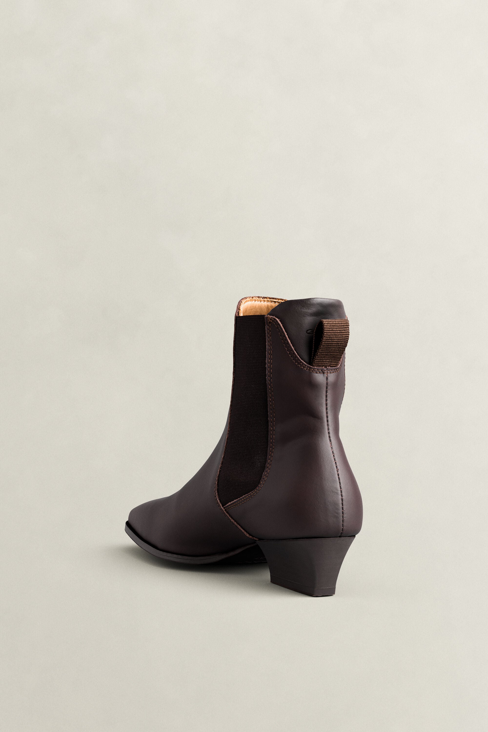 Bassotte chelseaboots i läder