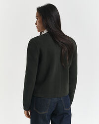 Kontrastfärgad stickad kofta