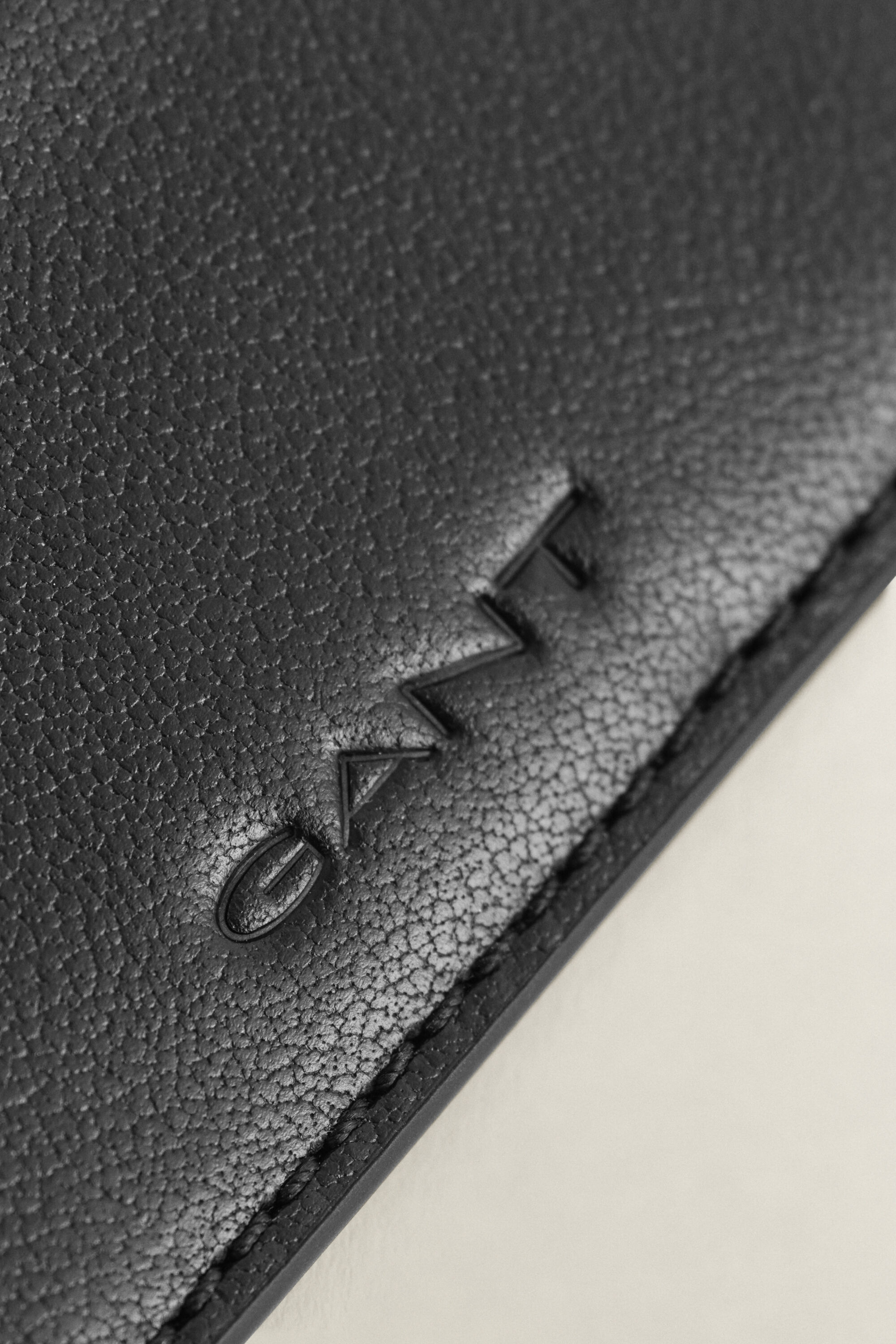 Korthållare i läder