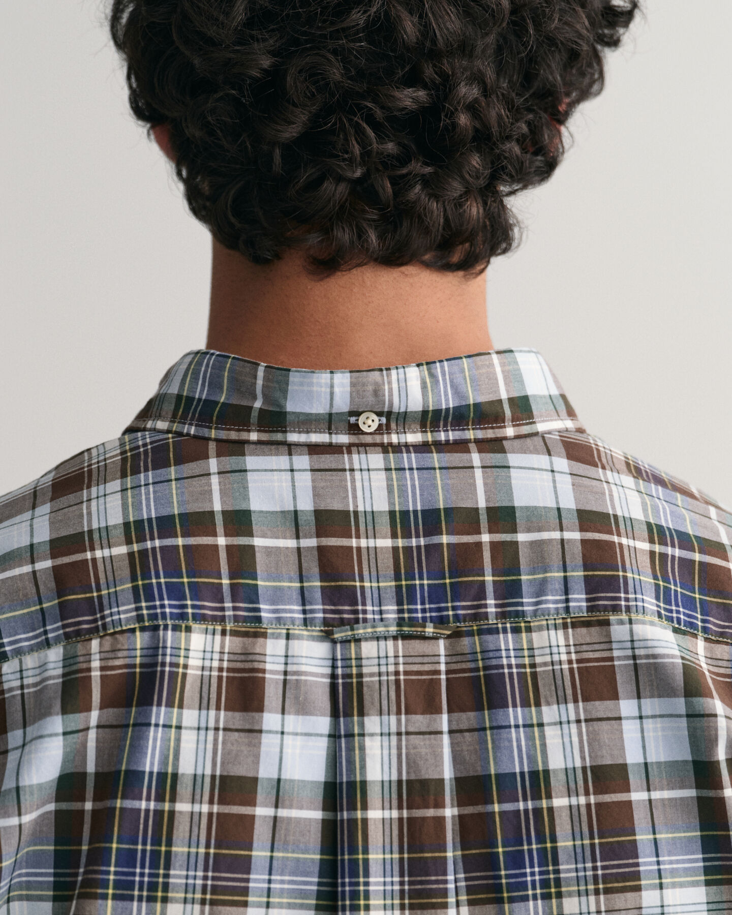 Regular fit poplinskjorta med mellanstora rutor