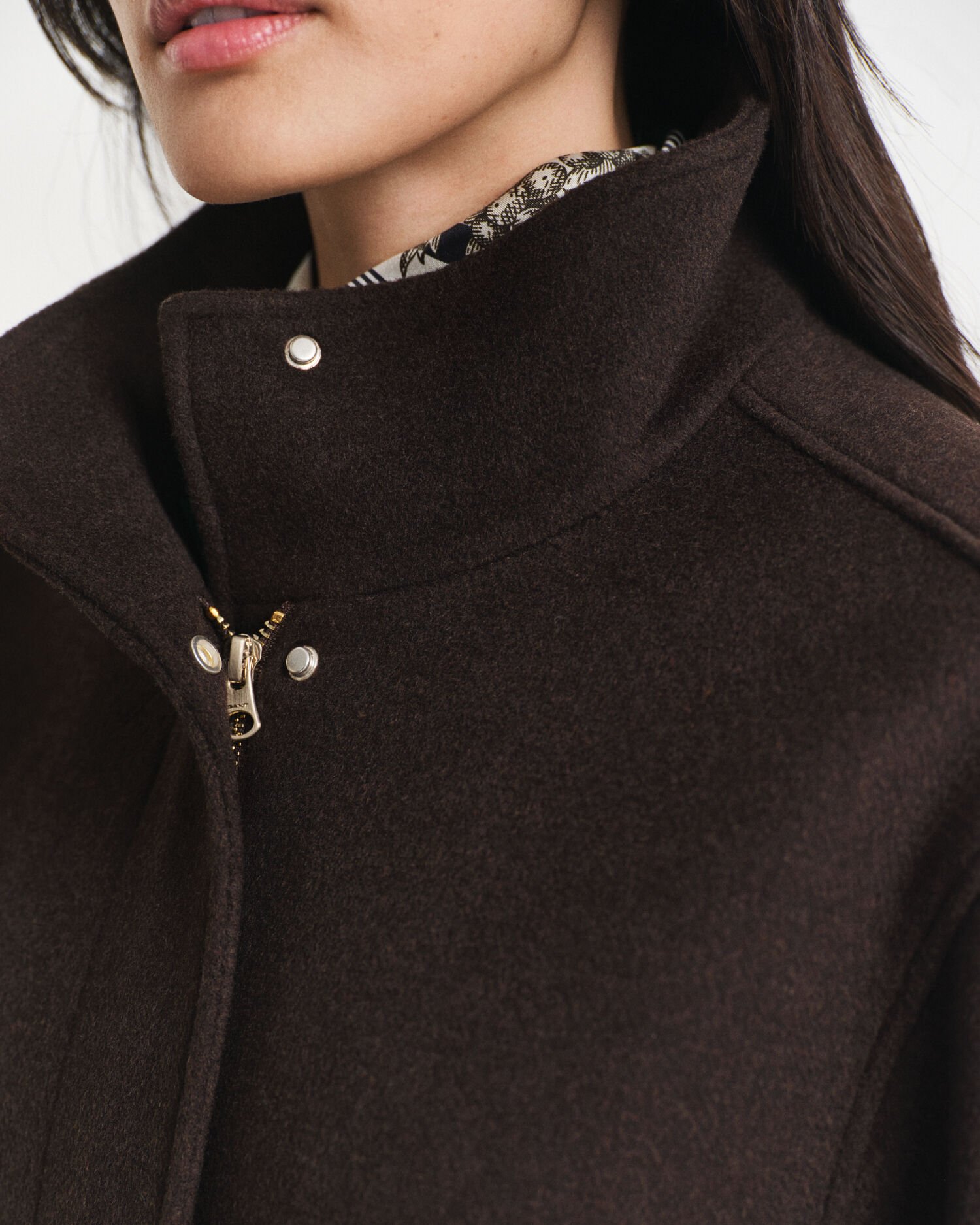 Kort yllejacka med dragkedja