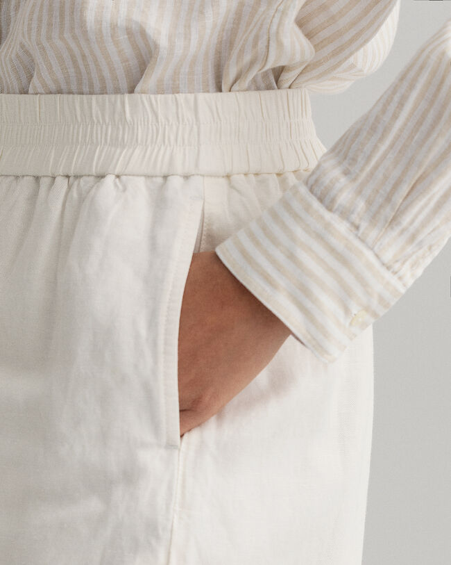 Dra-p&aring;-shorts i linne och viskos