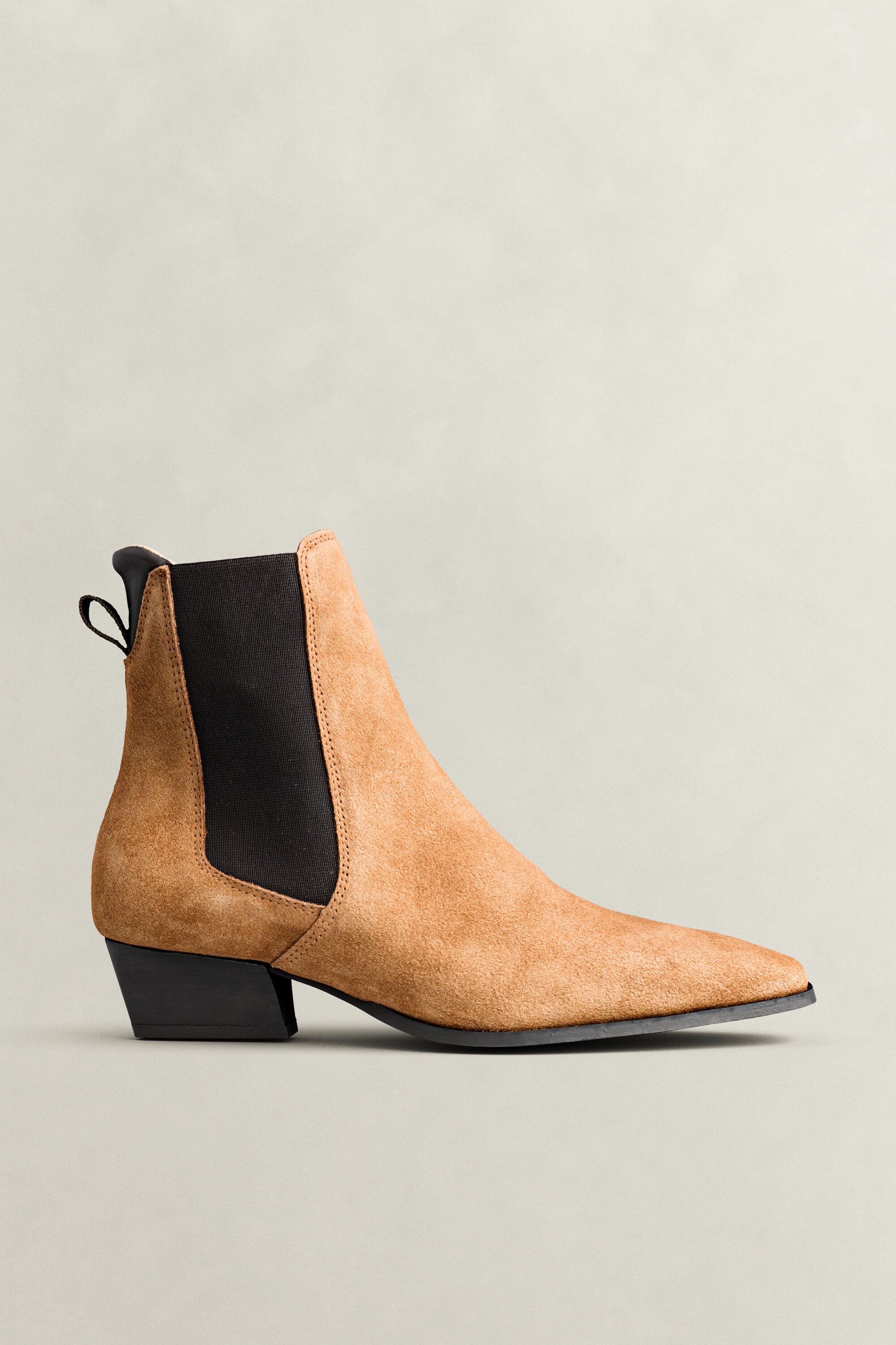 Bassotte chelseaboots i mocka