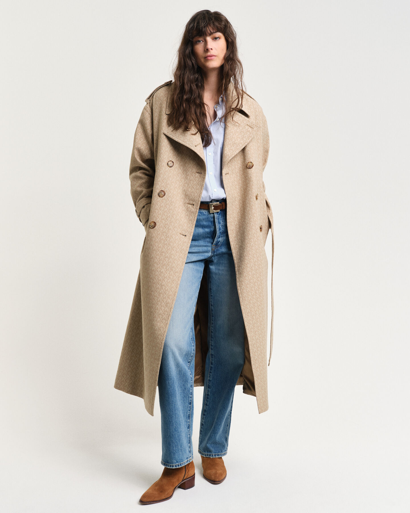 Trenchcoat i jacquard med monogram