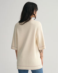 Stickad pik&eacute;tr&ouml;ja med kort &auml;rm