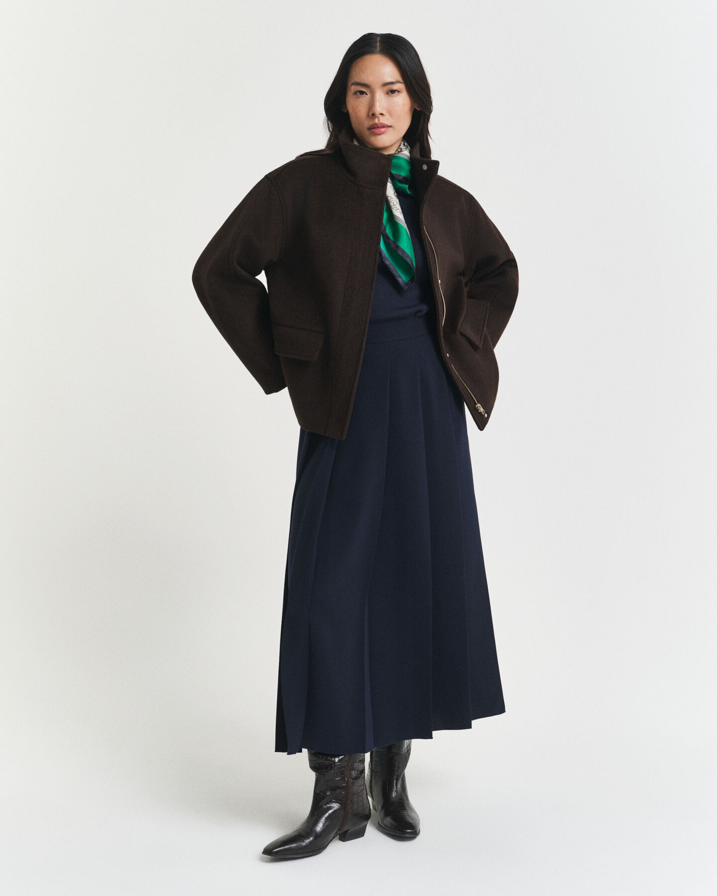 Kort yllejacka med dragkedja