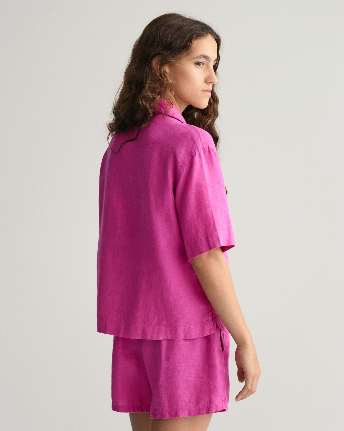 Teen Girls kort&auml;rmad boxig linneskjorta