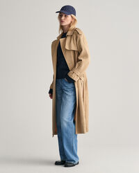 Rundhalsad bomullstr&ouml;ja med r&auml;nder ton i ton