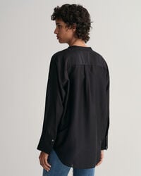 Relaxed fit blus med st&aring;krage