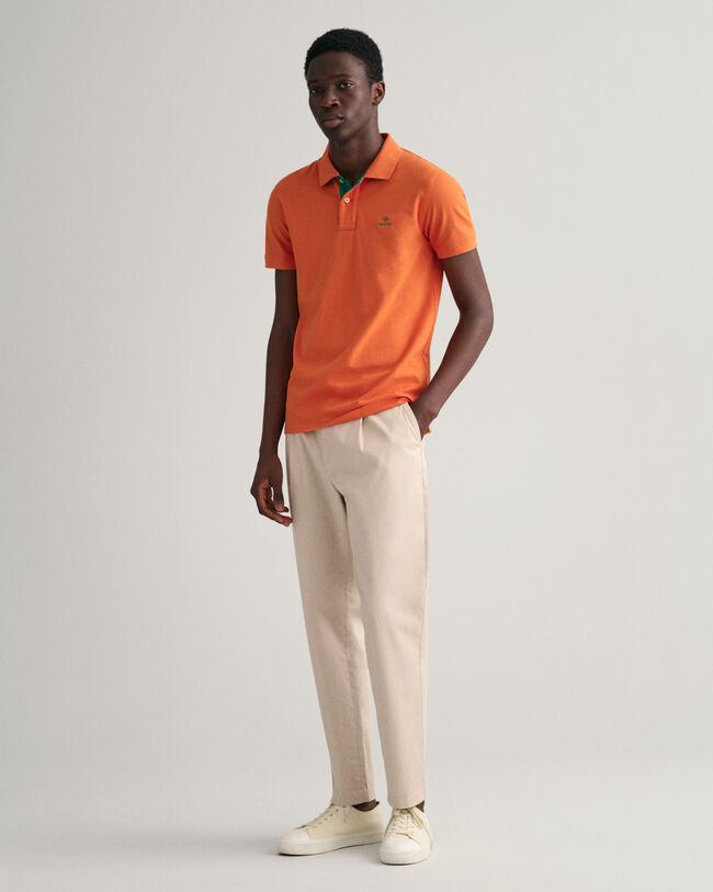 Pik&eacute;tr&ouml;ja med kontrastf&auml;rgad krage