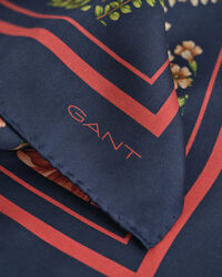 Blommig mönstrad sidenscarf