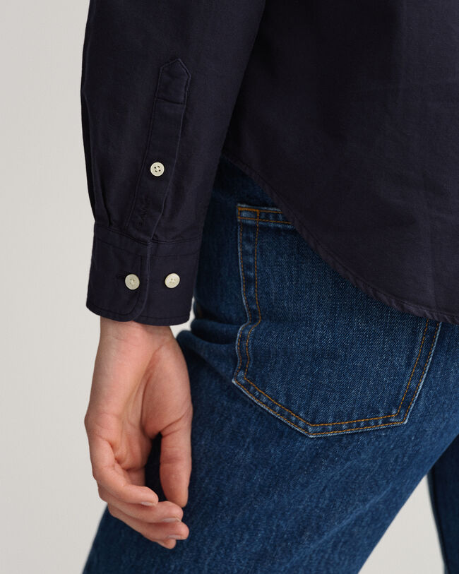 Regular fit plaggf&auml;rgad oxfordskjorta