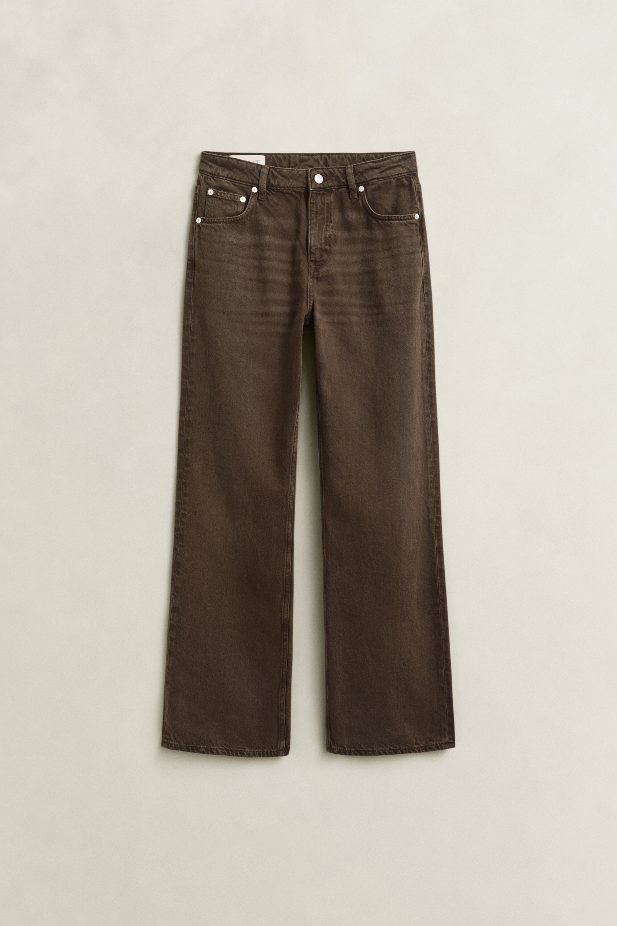 Relaxed fit färgade jeans