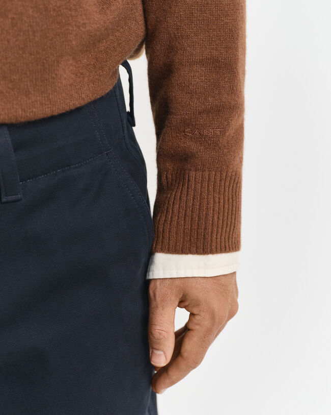 Rundhalsad kashmirtröja