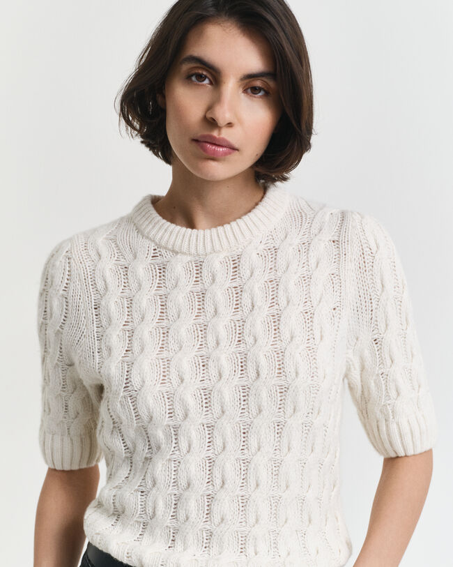 Kortärmad kabelstickad topp med puffärmar