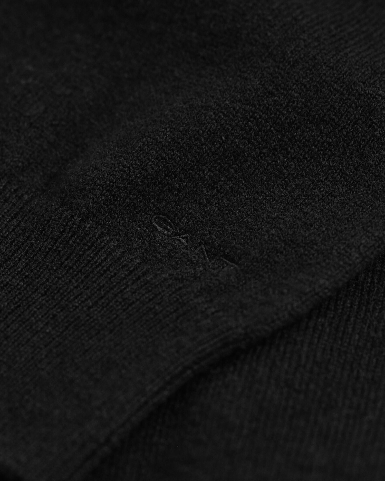 Stickad klänning i superfin lammull