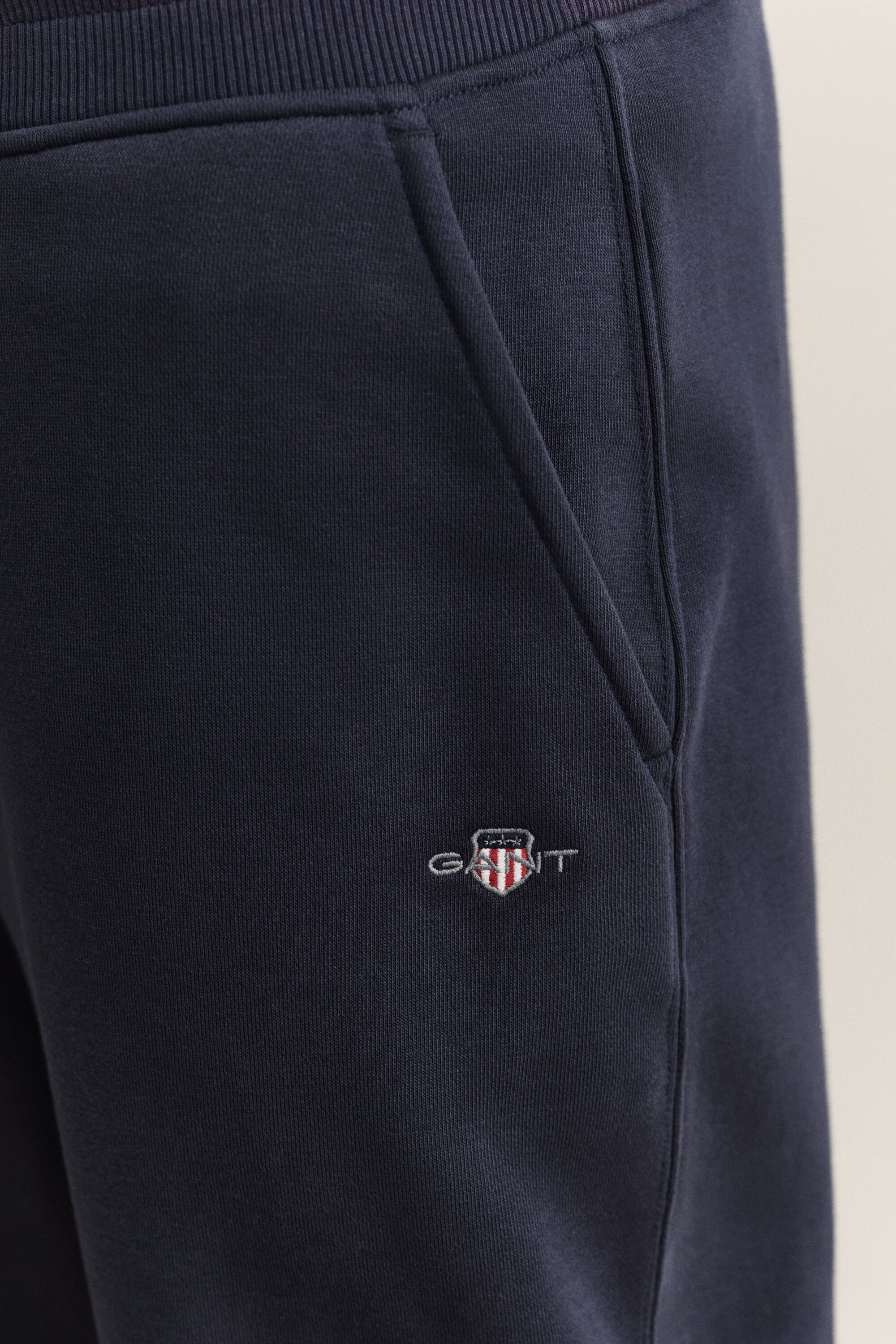 Shield sweatpants
