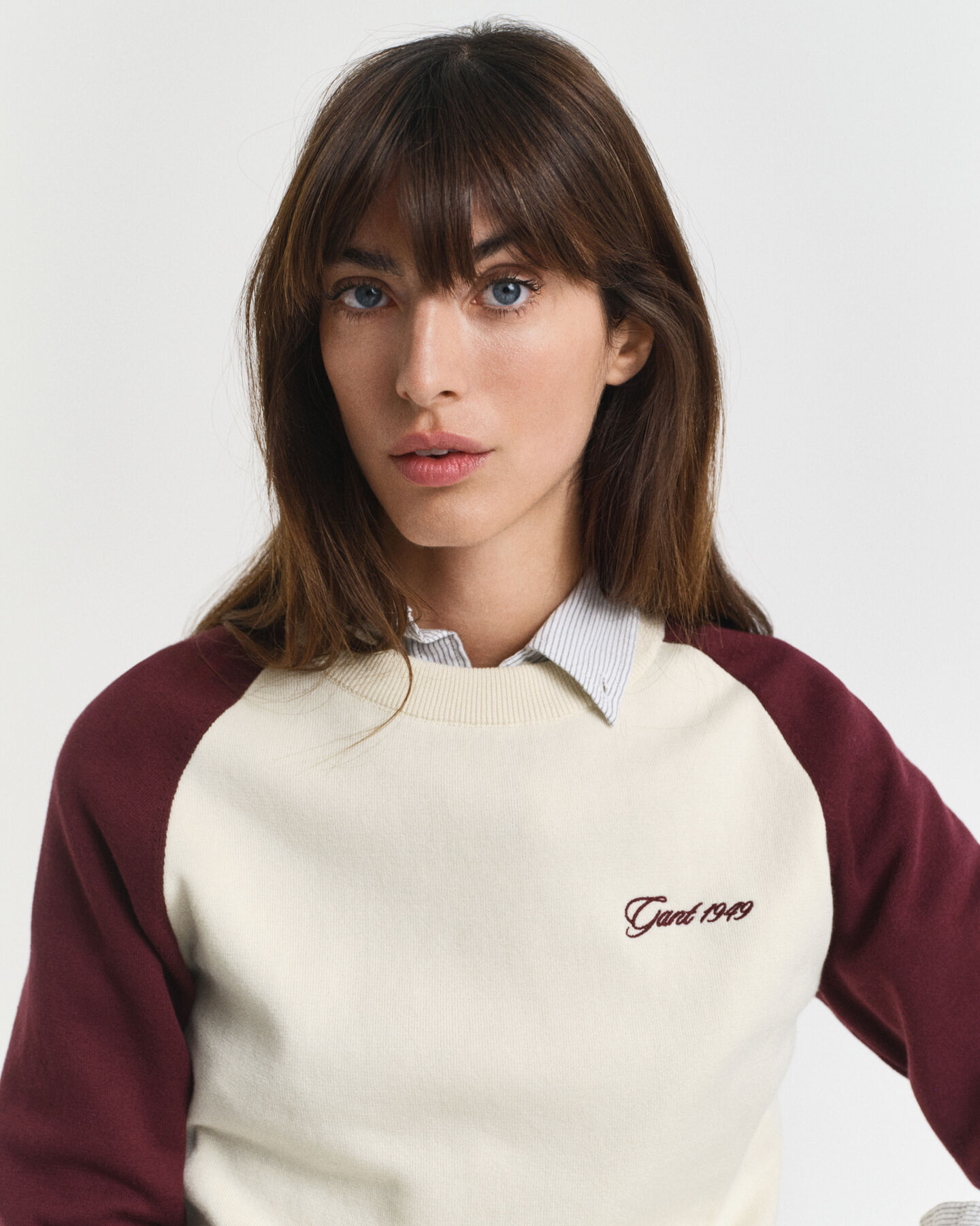 Rundhalsad tröja med färgblock