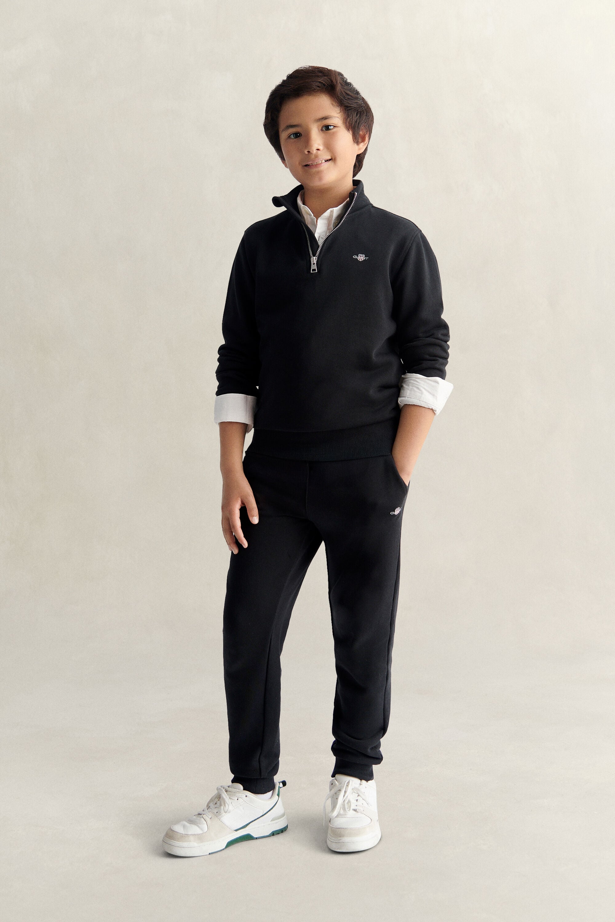 Teen Boys sweatshirt med half-zip och sköldemblem