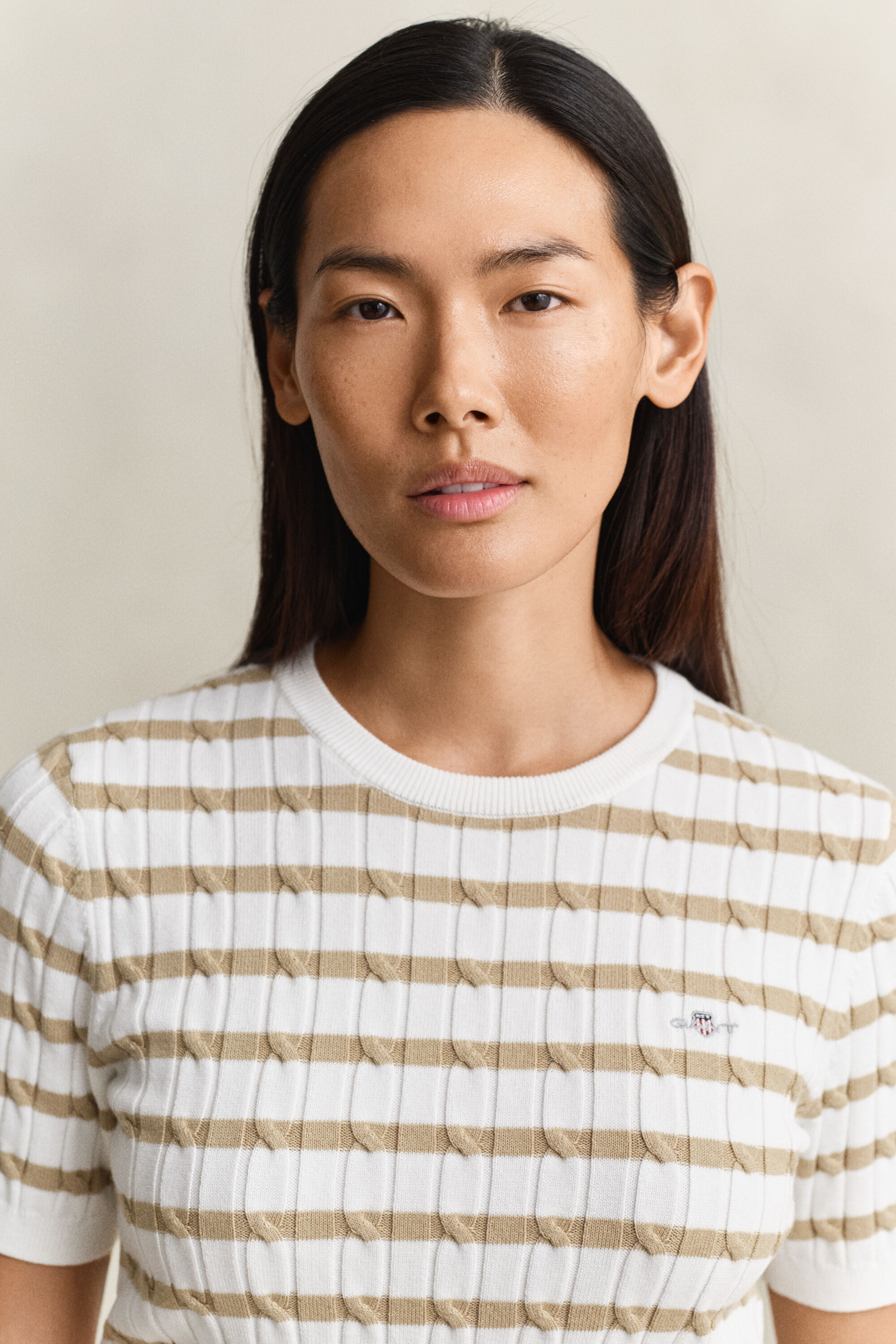 Randig kabelstickad kortärmad tröja