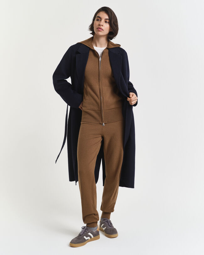 Stickade byxor i superfin lammull