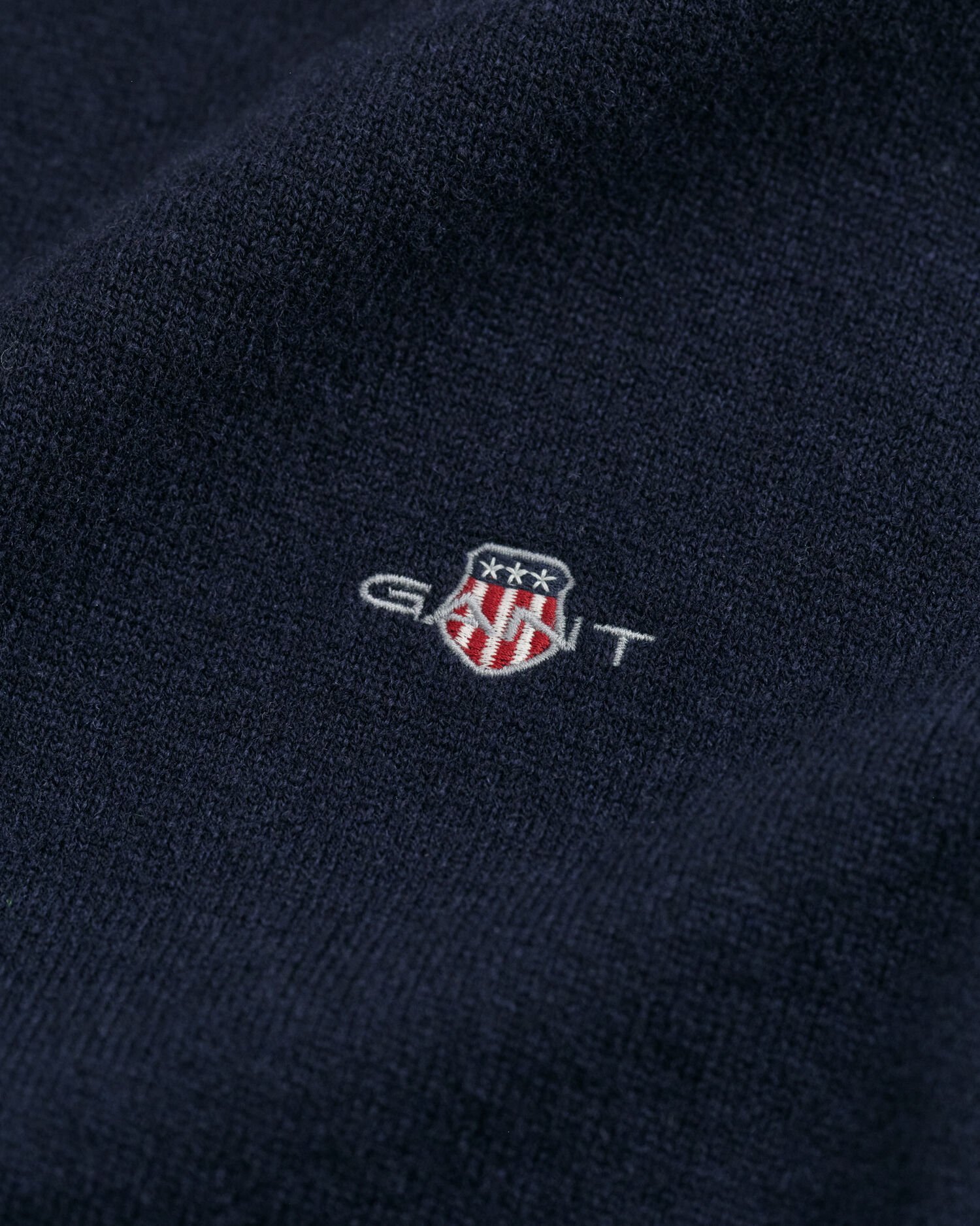 Rundhalsad tröja i superfin lammull