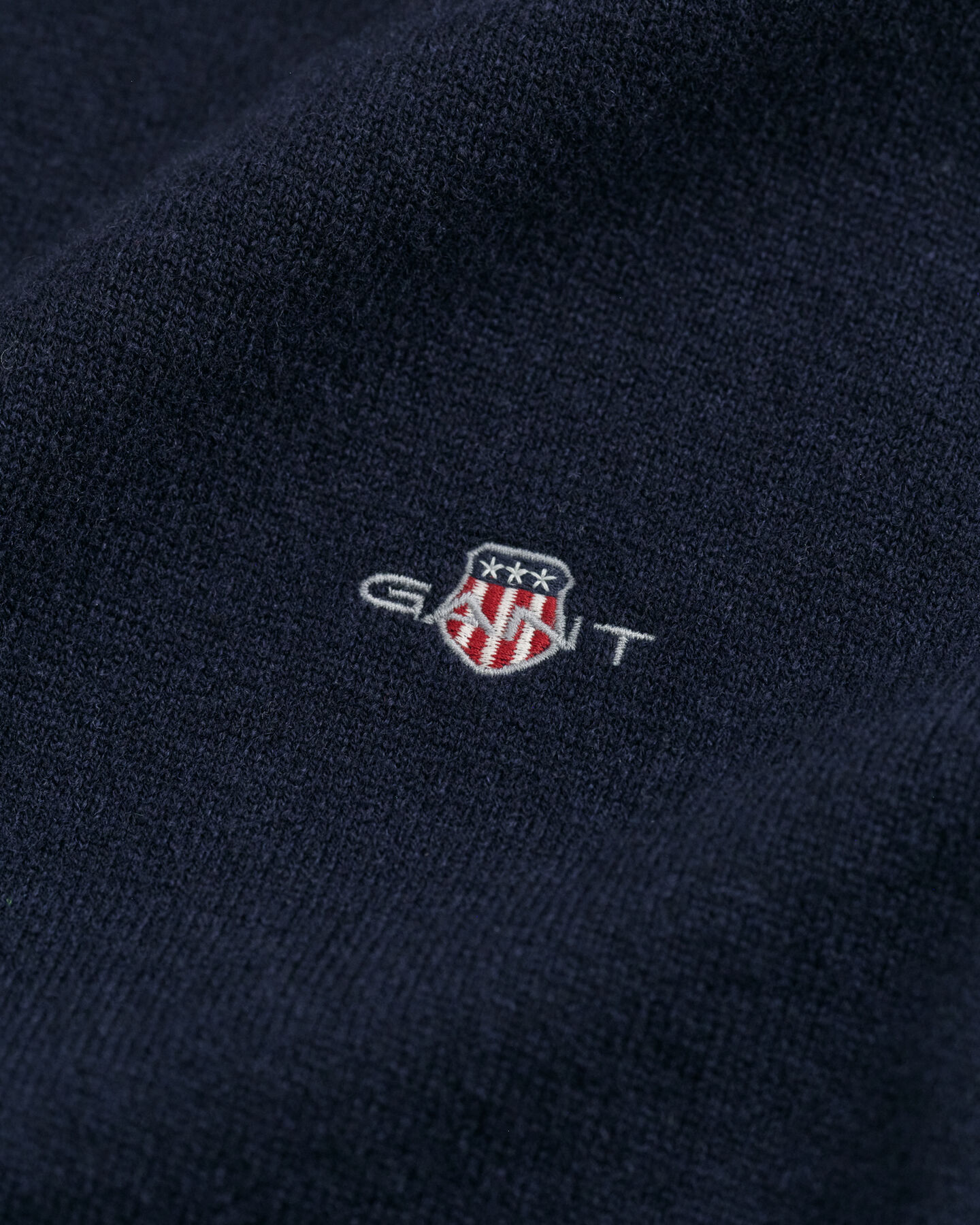 Rundhalsad tröja i superfin lammull