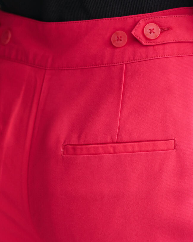 L&aring;nga b&ouml;ljande shorts