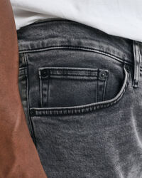 Slim fit svarta jeans