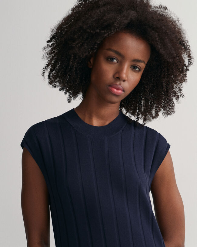 Ribbstickad crew neck &auml;rml&ouml;s kl&auml;nning