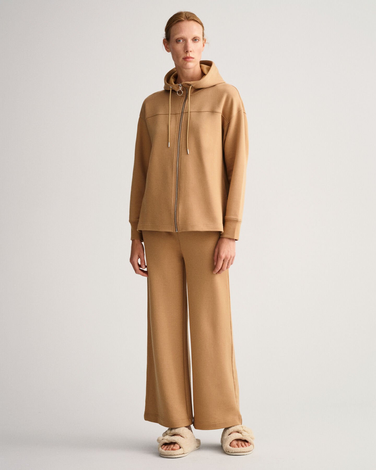 Utställda sweatpants