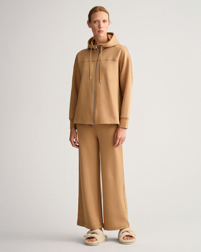 Utställda sweatpants