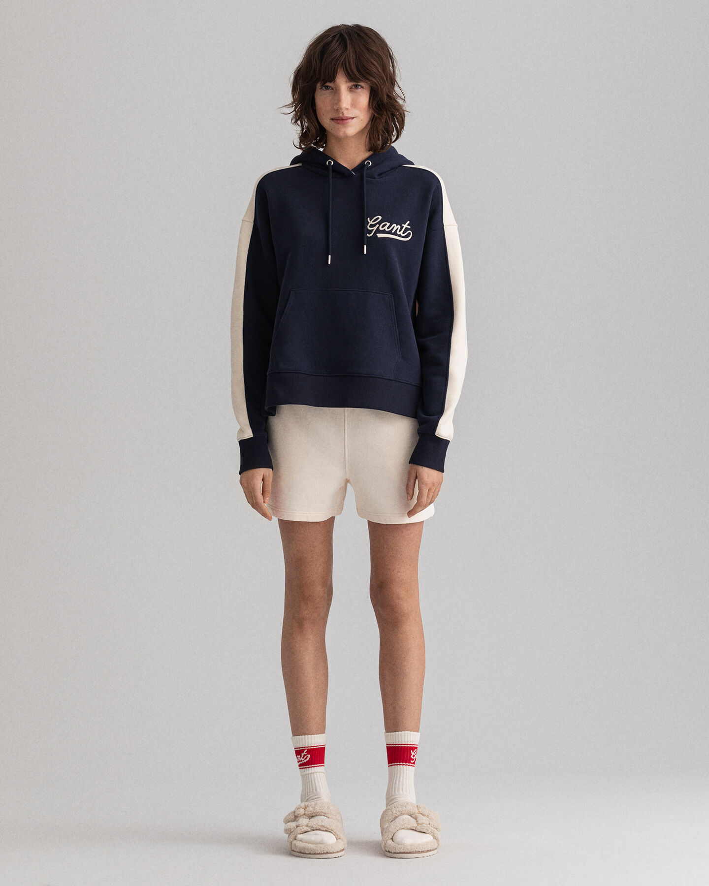 Color hoodie med färgblock