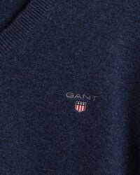 V-ringad tr&ouml;ja i superfin lammull