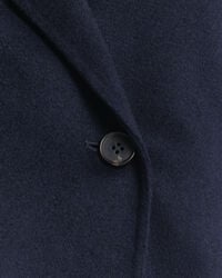 Handsydd jacka med bälte