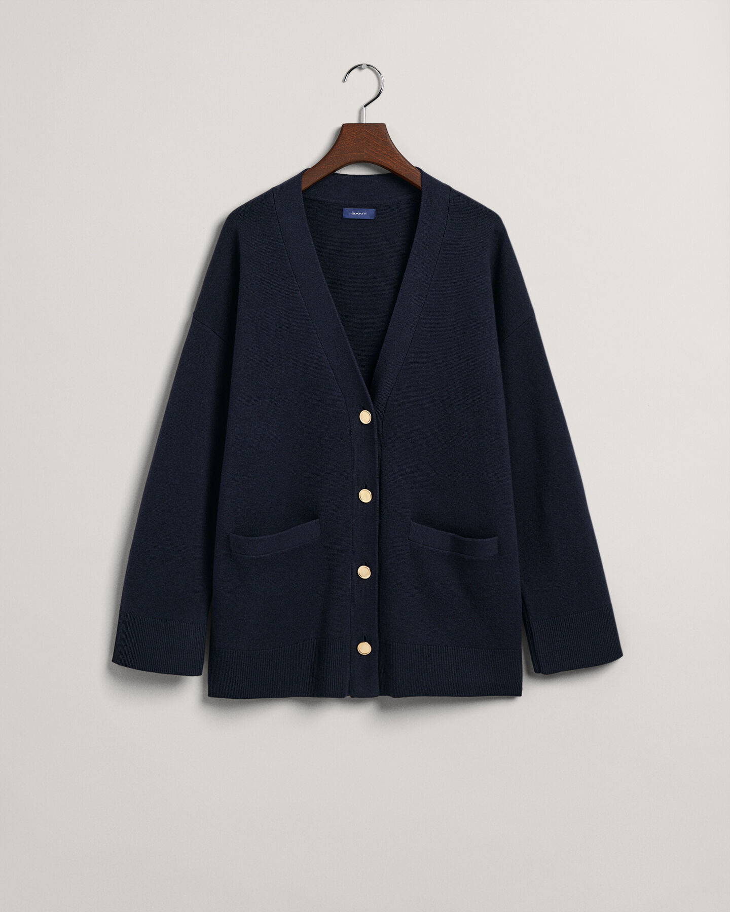 Relaxed fit V-ringad kofta