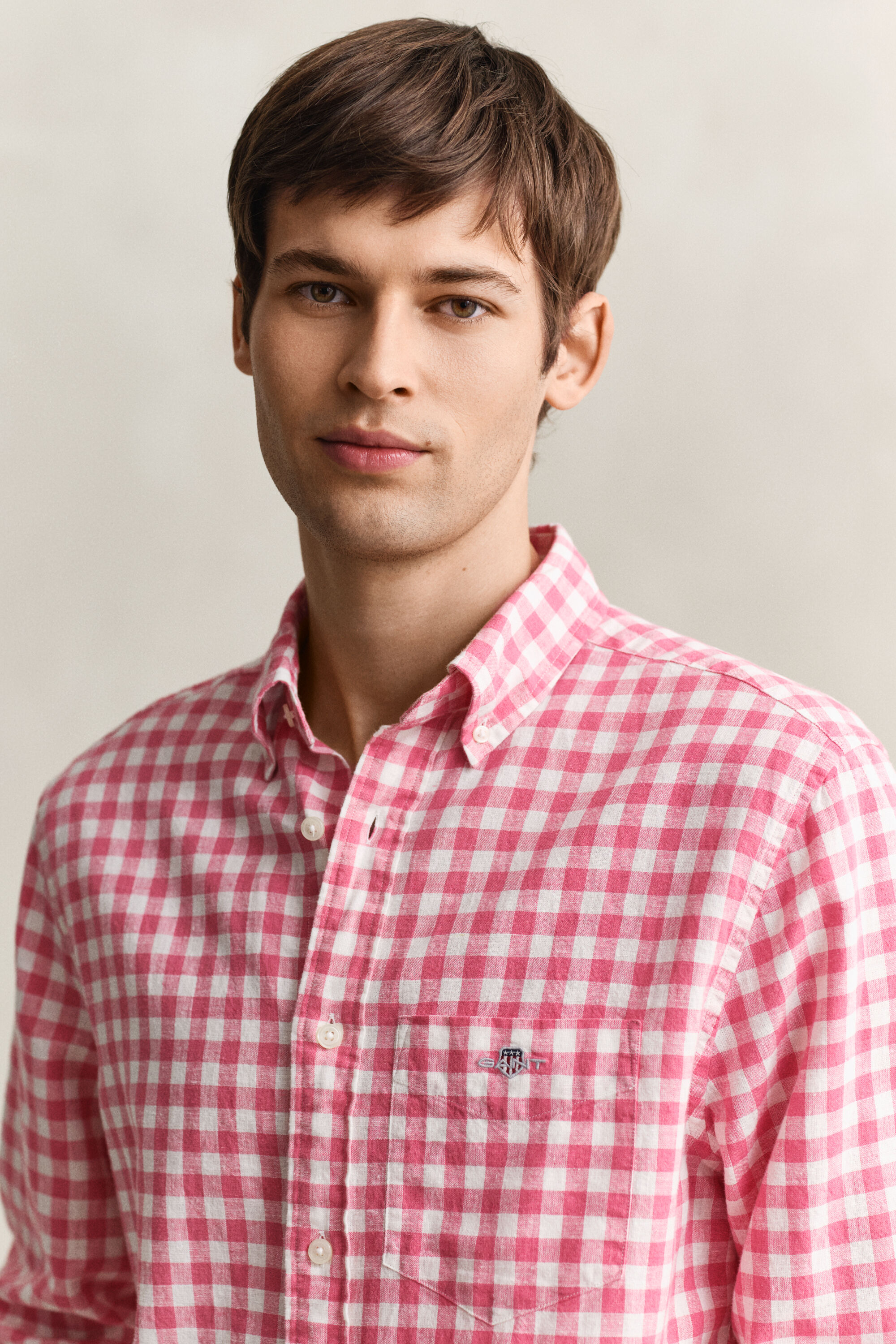 Skjorta i ginghamvävd linneblandning