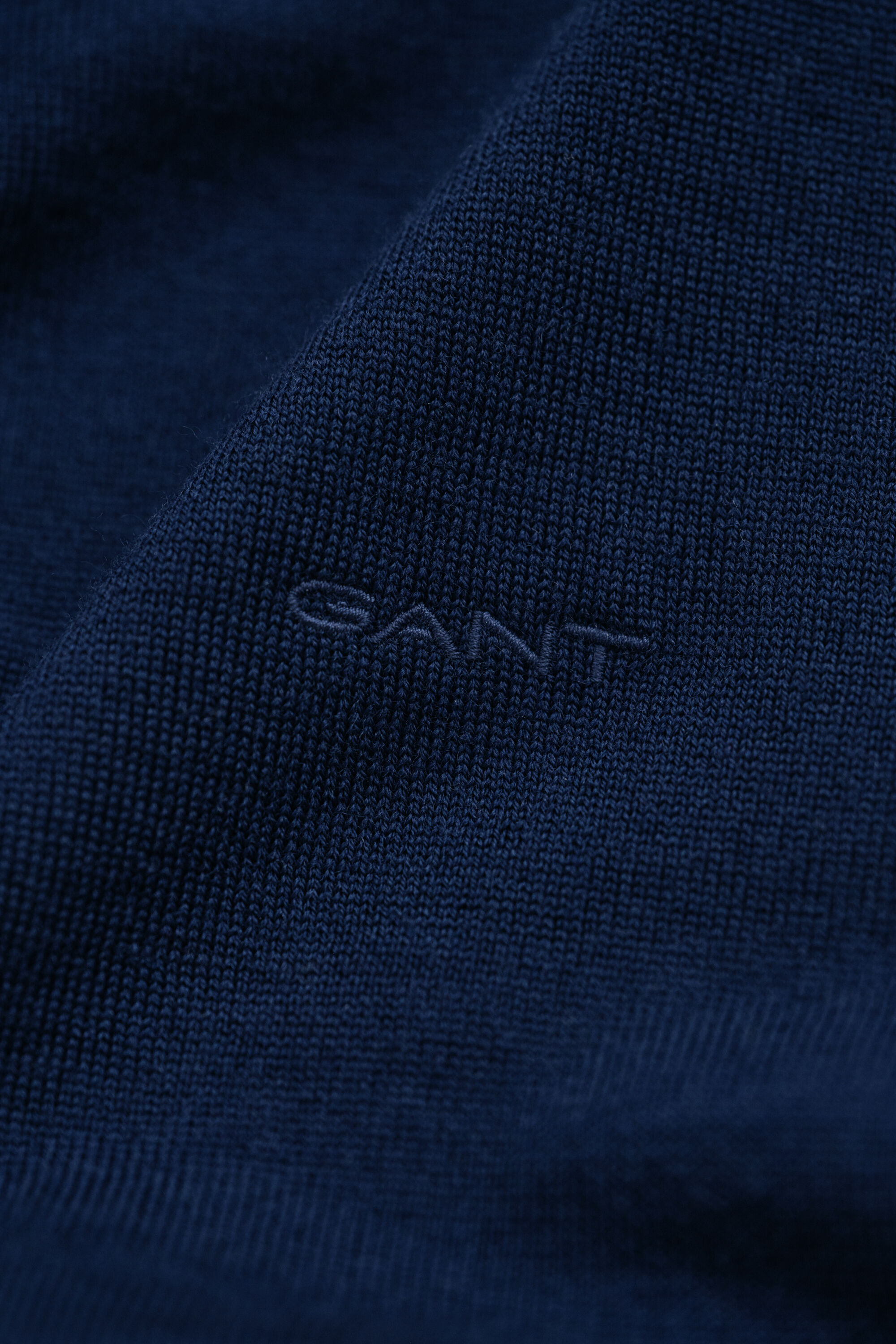 Rundhalsad tröja i extra fin merinoull