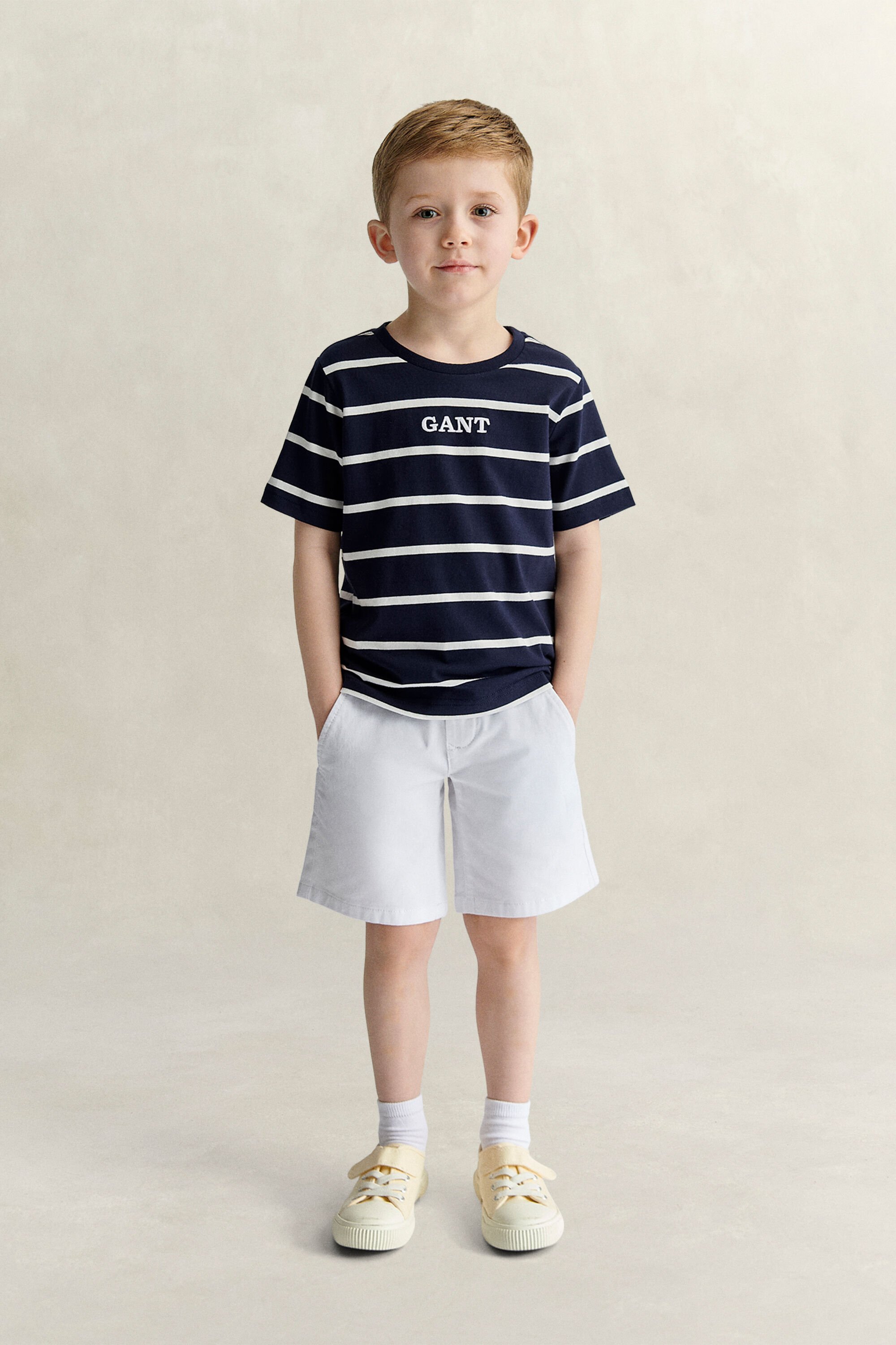 Boys randig T-shirt med logo