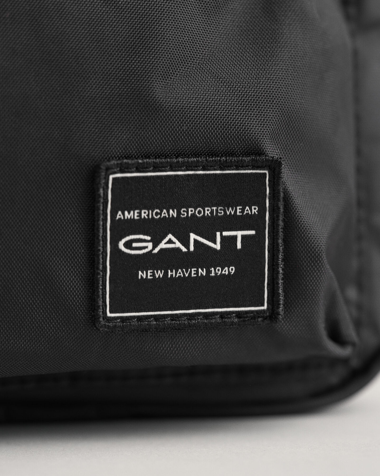 Axelremsväska i nylon