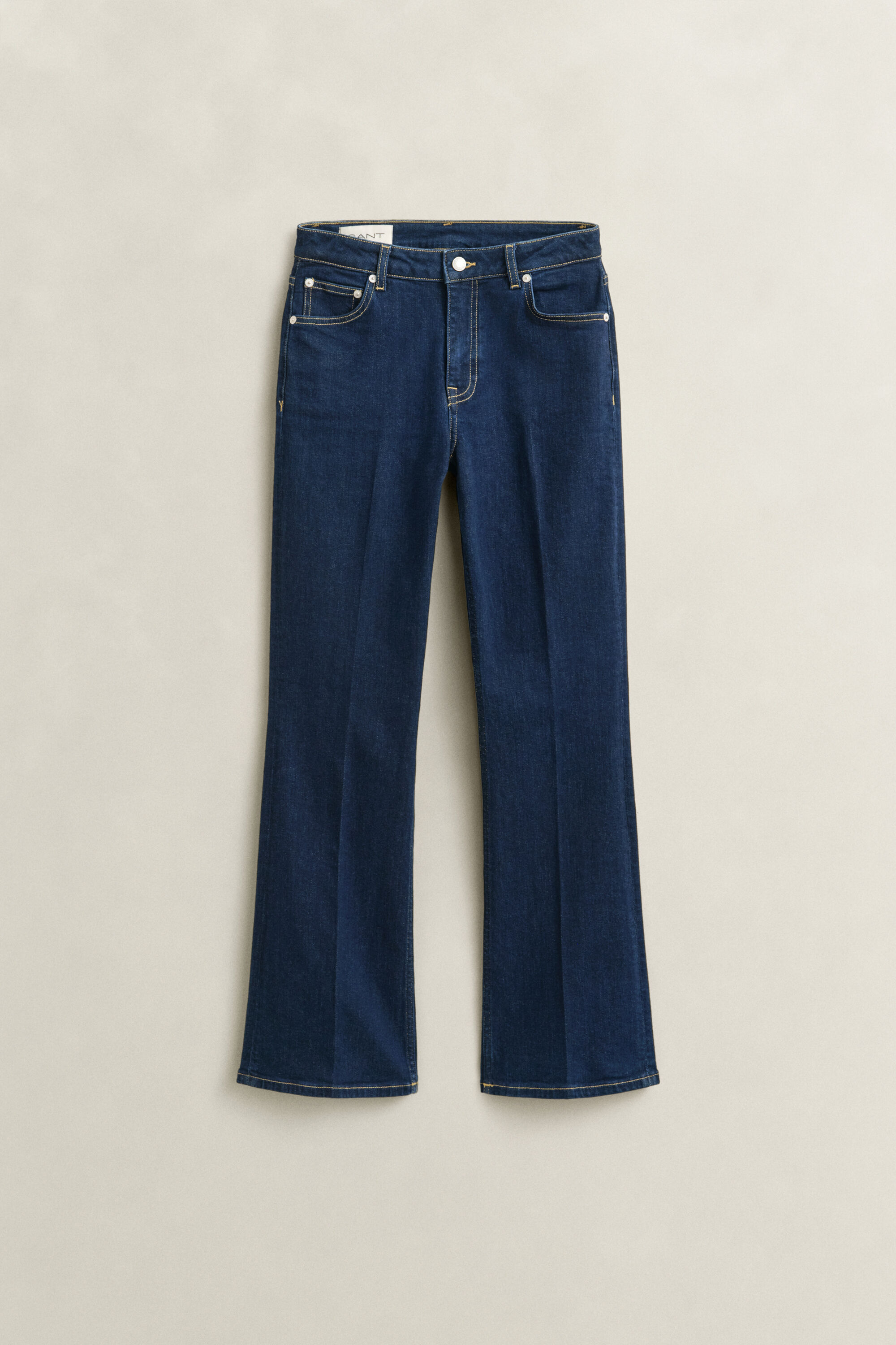 Slim utställda stretchjeans