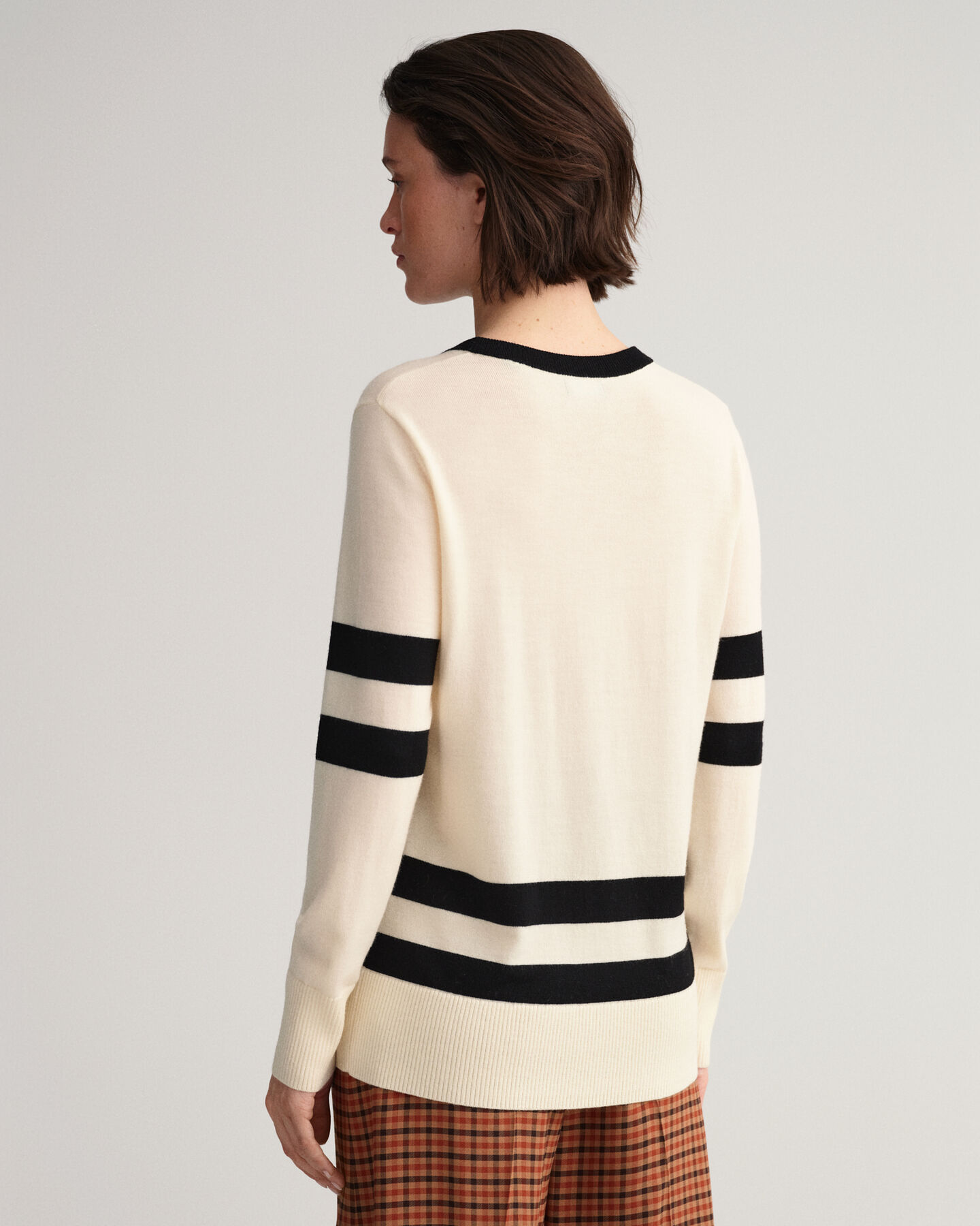 Collegiate crew neck tr&ouml;ja