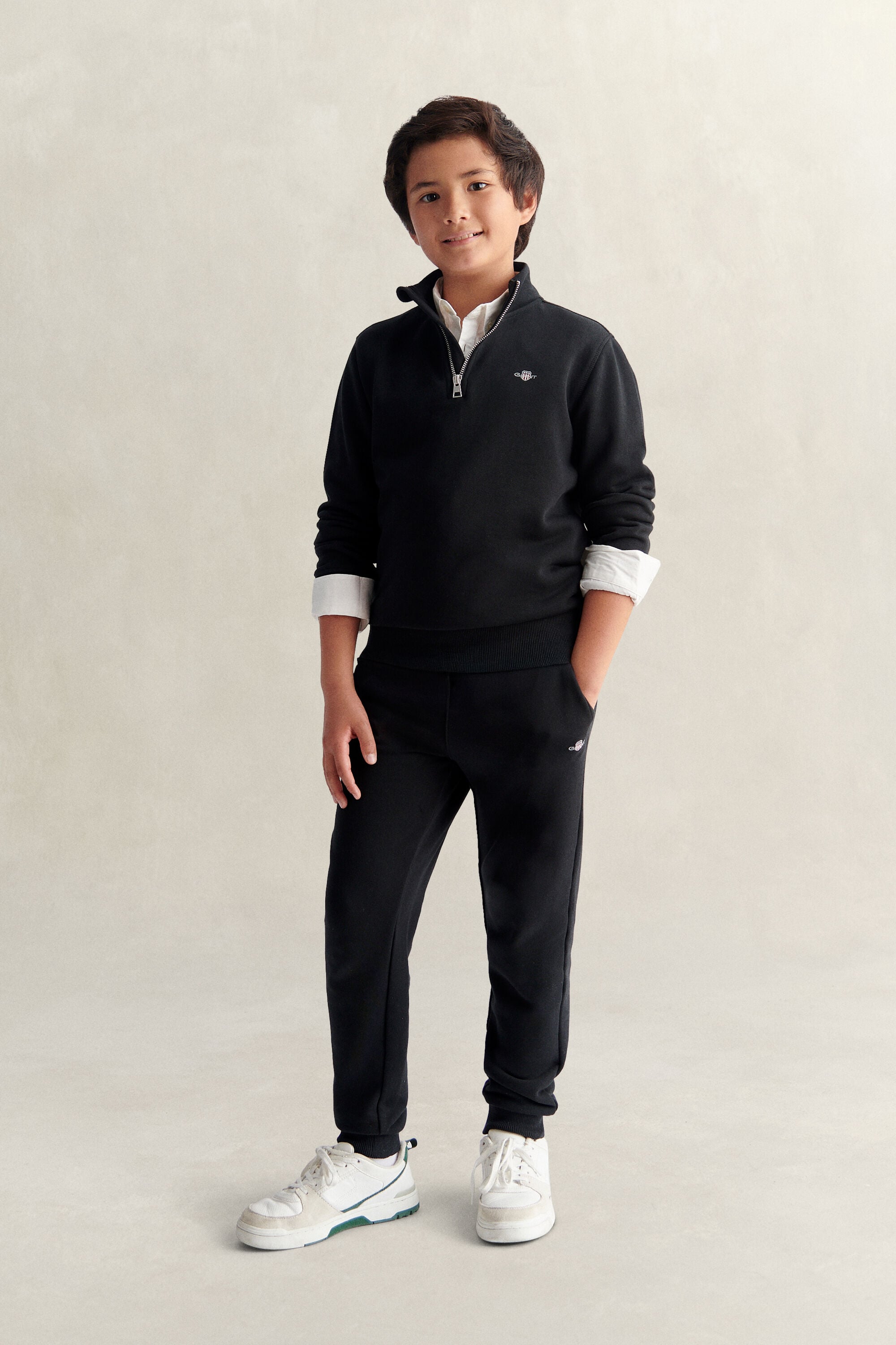 Teen Boys sweatshirt med half-zip och sköldemblem