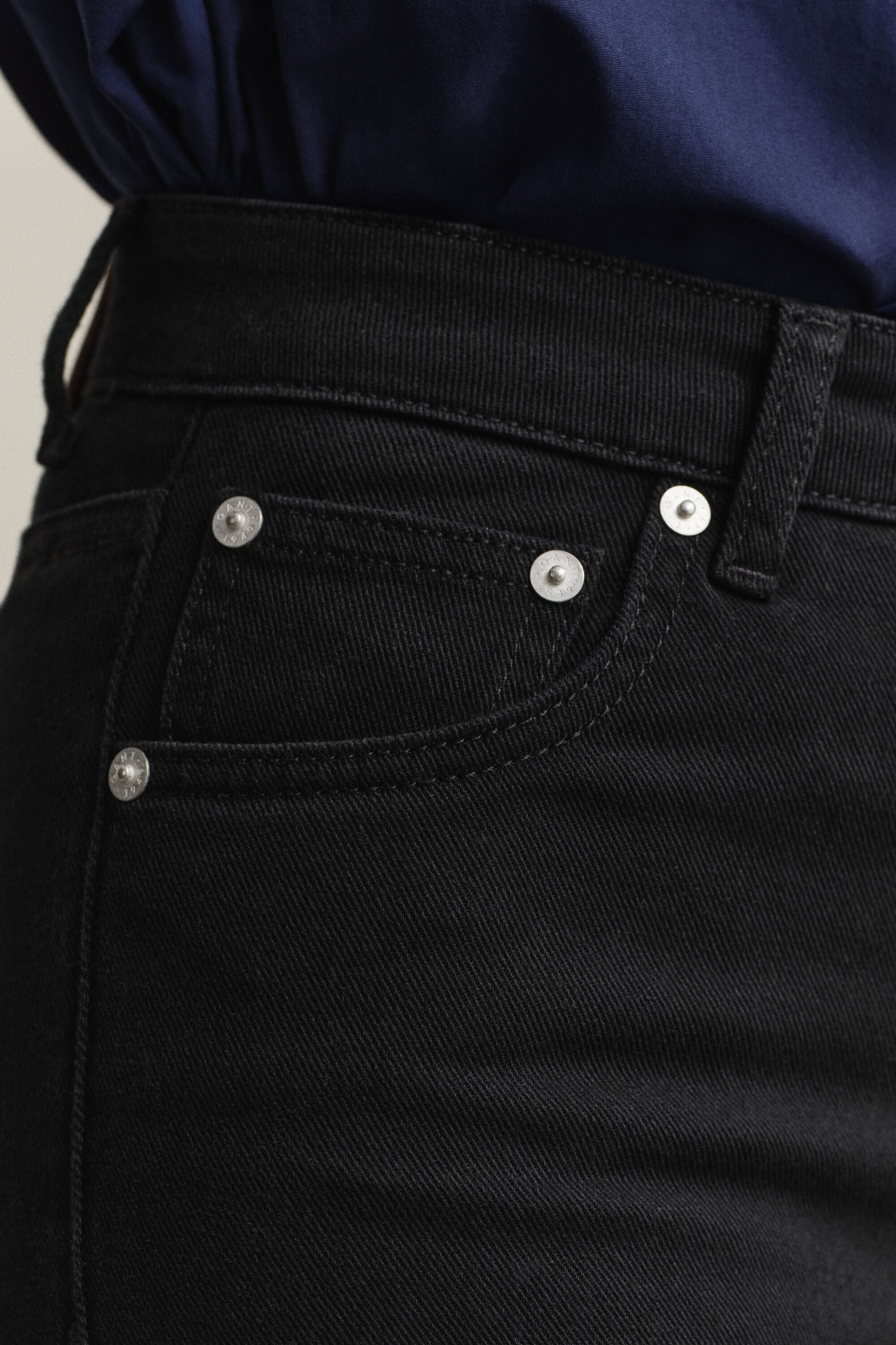 Slim utställda stretchjeans