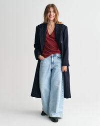 Shield V-ringad T-shirt